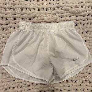 Nike White Athletic Shorts Lightweight Elastic Waist